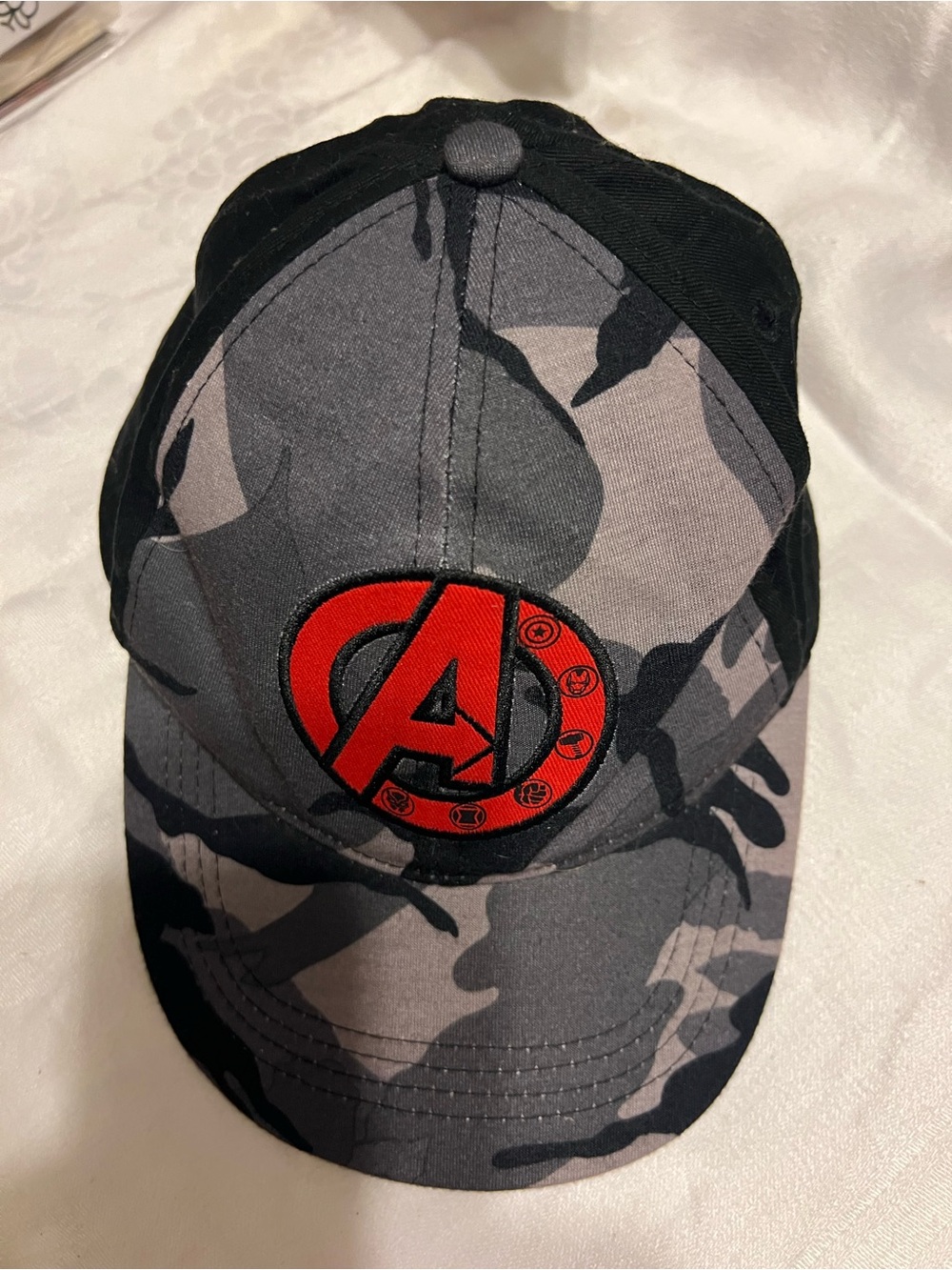 Avenger Kids Camouflage Baseball Hat - Gray, Black & Red Logo